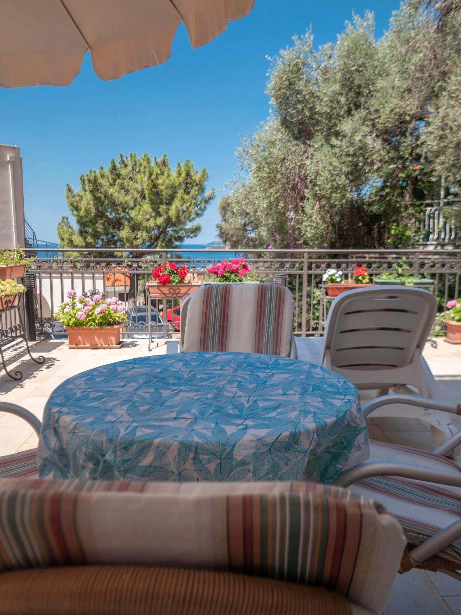Apartments Marina スヴェティ・ステファン エクステリア 写真